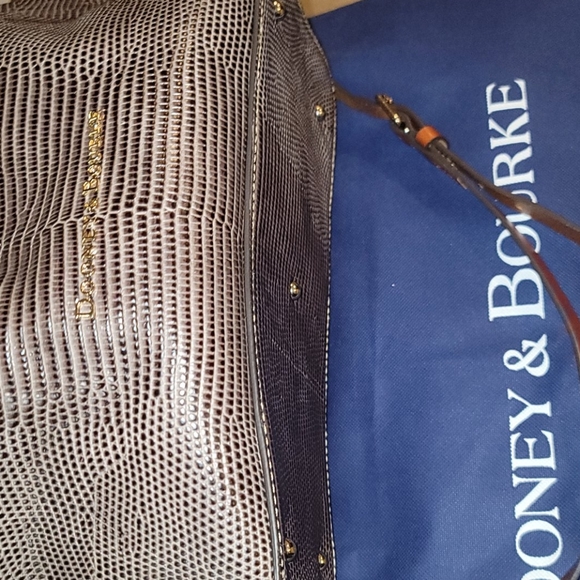 Dooney & Bourke Embossed Barlow Drawstring - Picture 4 of 8